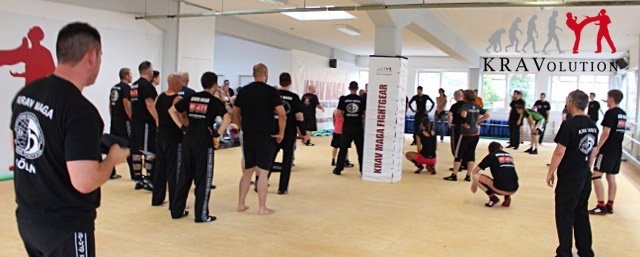 Krav Maga KRAVolution Krav Maga Institut Selbstverteidigung Training Krav Maga KRAVolution Krav Maga Institut Selbstverteidigung Training